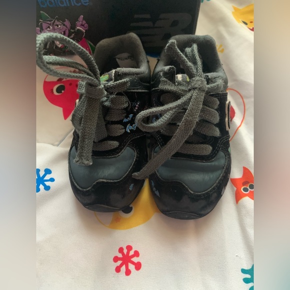 New Balance Sesame Street Infant 6c Sneakers - Picture 4 of 9